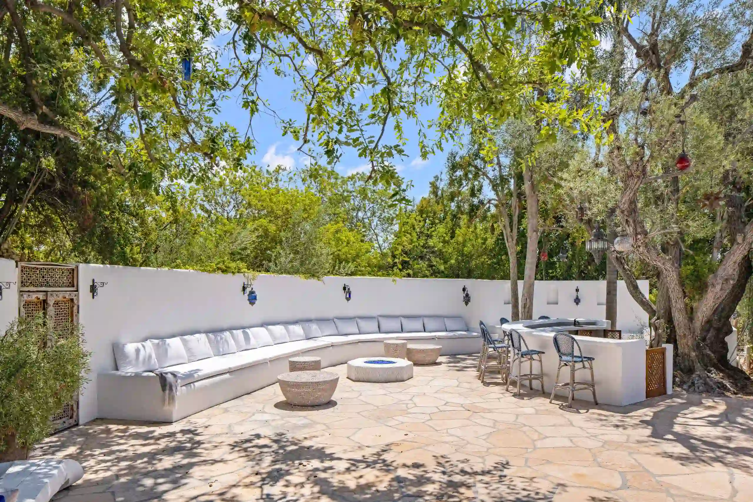 Maison Du Soleil — view 42