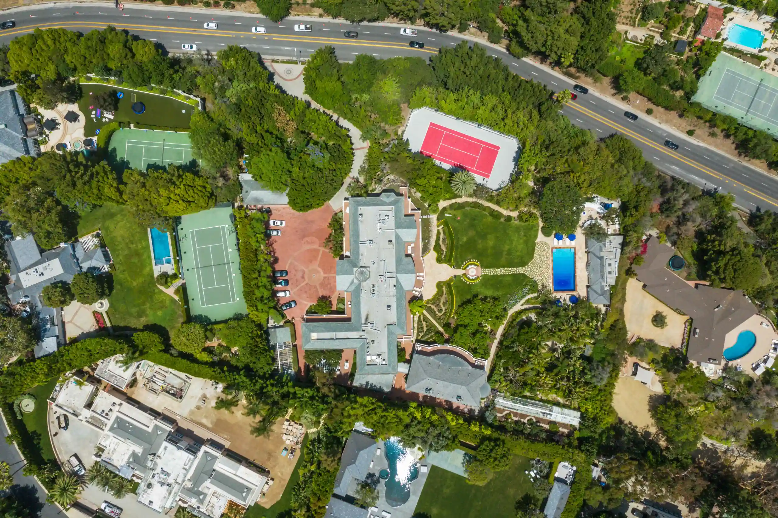 Maison Du Soleil — view 51