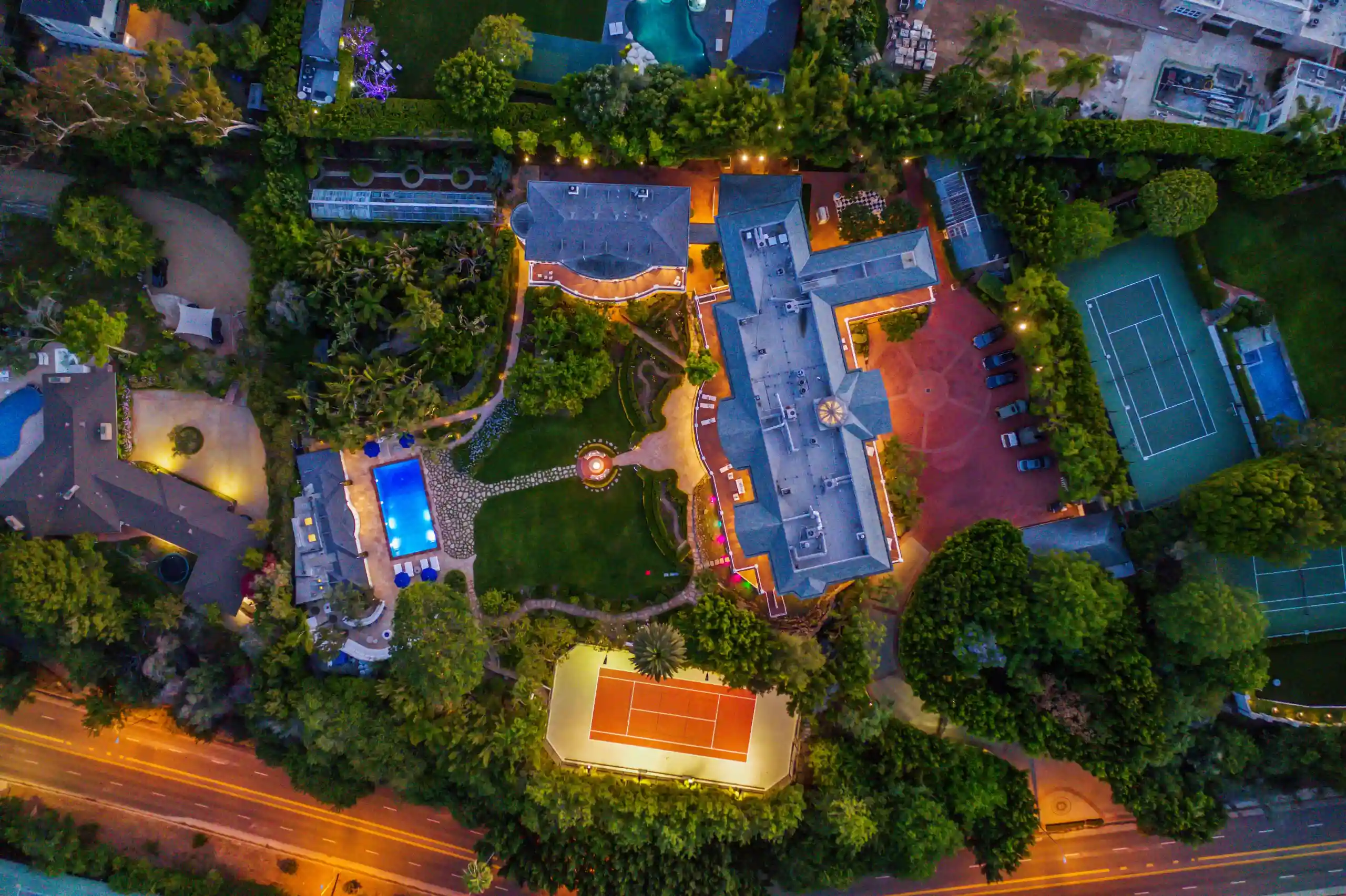 Maison Du Soleil — view 62